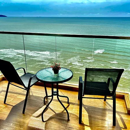 Mrk Penthouse At Timurbay Kuantan Exterior photo